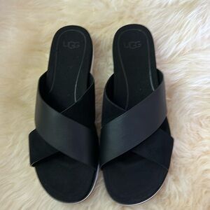 UGG - Kari slides, black, size 9